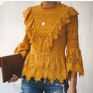 ✨✨✨BRAND NEW VICI DOLLS MUSTARD TOP✨✨